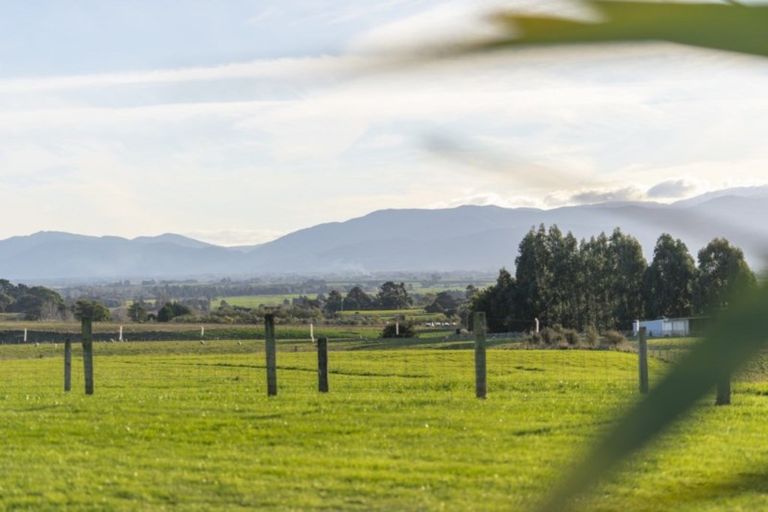 Photo of property in 312d Ahiaruhe Road, Ahiaruhe, Carterton, 5792