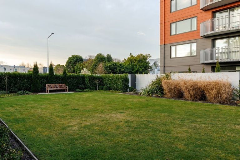 Photo of property in Gloucester Towers, 11/28 Gloucester Street, Christchurch Central, Christchurch, 8013