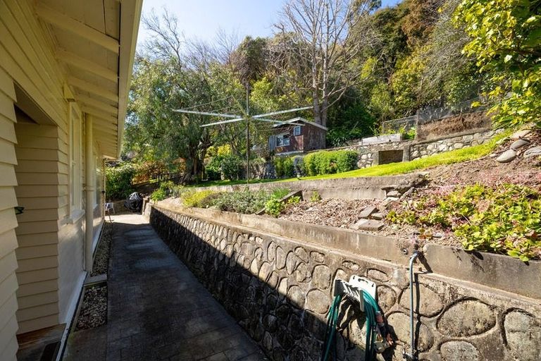 Photo of property in 16 Allan Street, Nelson South, Nelson, 7010