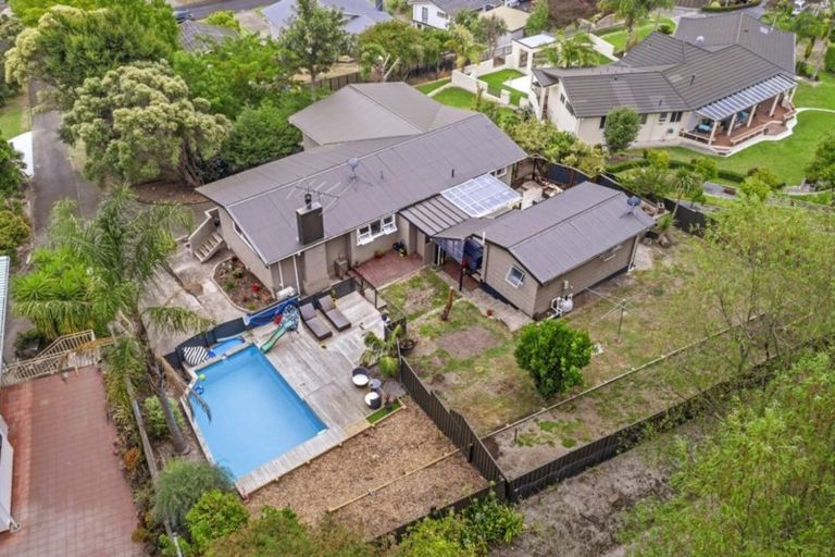 Photo of property in 35 Seddon Crescent, Whataupoko, Gisborne, 4010