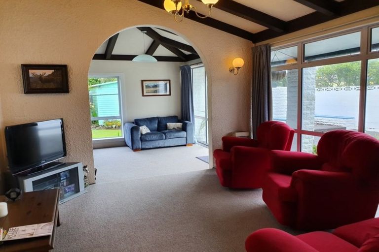 Photo of property in 12 Jamieson Road, Karoro, Greymouth, 7805