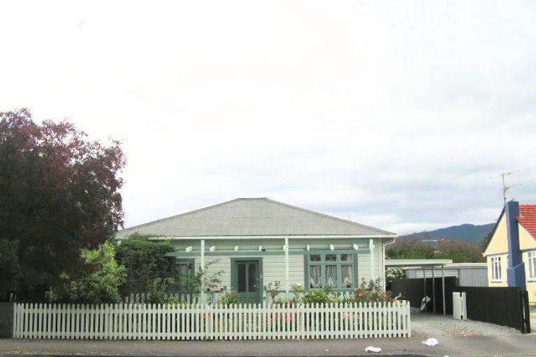 Photo of property in 80 Gibbons Street, Ebdentown, Upper Hutt, 5018