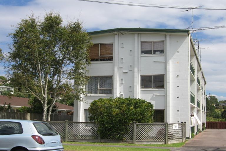 Photo of property in 8/762 Beach Road, Browns Bay, Auckland, 0630