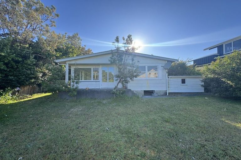 Photo of property in 18 Newry Road, Raumati Beach, Paraparaumu, 5032