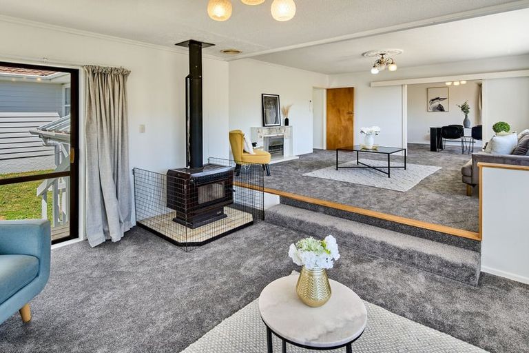 Photo of property in 37 Pembroke Street, Tawa, Wellington, 5028