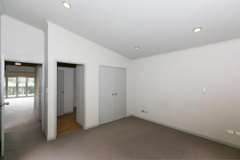 Photo of property in 209 Carrington Street, Vogeltown, New Plymouth, 4310