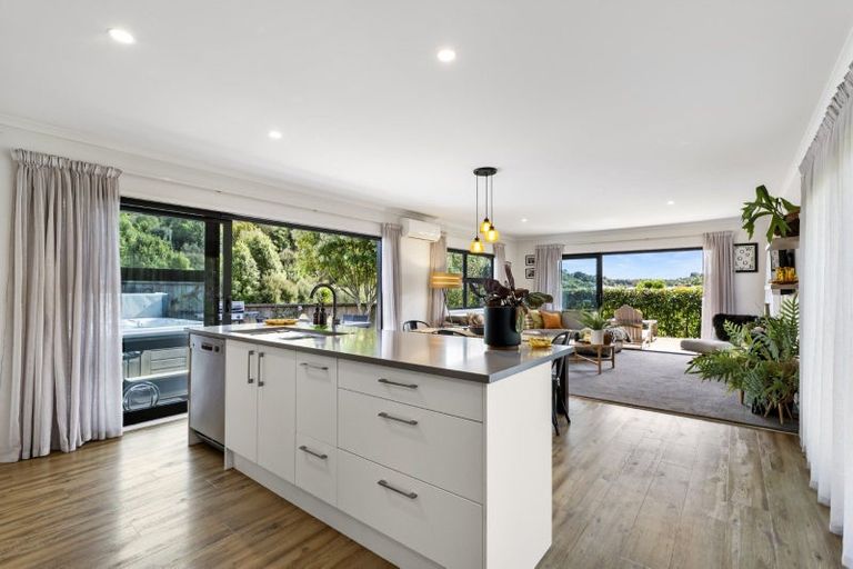 Photo of property in 38 Pakanga Grove, Pyes Pa, Tauranga, 3112