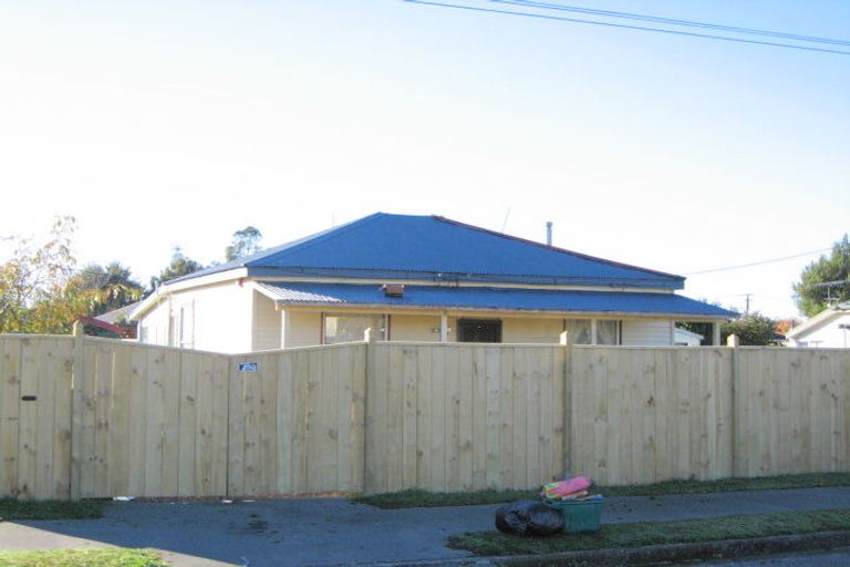 Photo of property in 28 Wilson Street, Islington, Christchurch, 8042