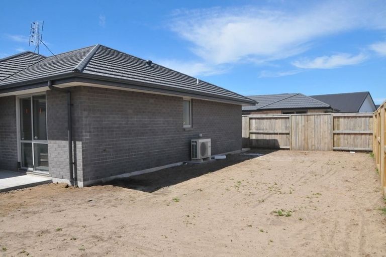 Photo of property in 20 Kotiate Street, Papamoa Beach, Papamoa, 3118