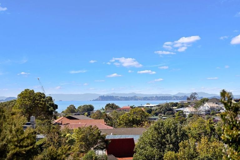 Photo of property in 1/12 Elmira Place, Browns Bay, Auckland, 0630