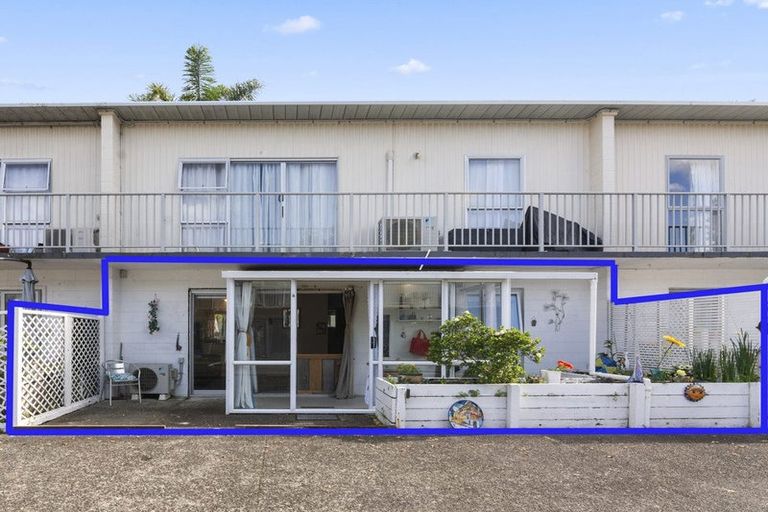 Photo of property in 4/43 Anzac Road, Browns Bay, Auckland, 0630