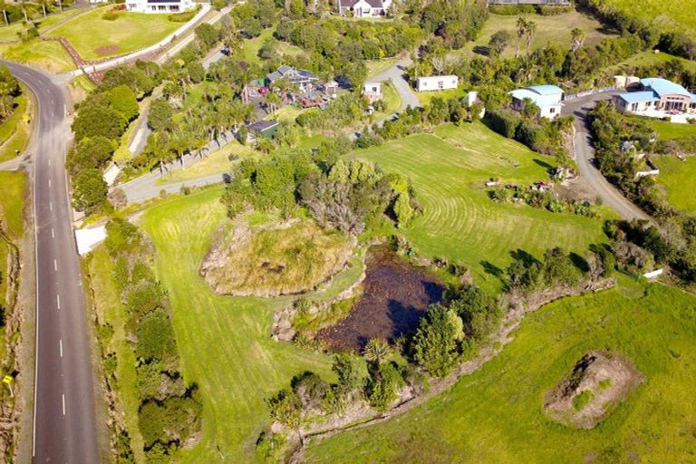 Photo of property in 14 Cullen Road, Waipu, 0582