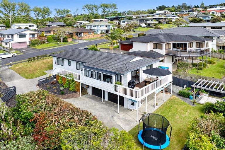 Photo of property in 4 Brampton Road, Snells Beach, 0920