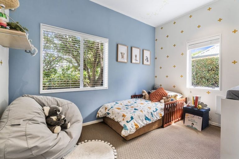 Photo of property in 1/21 Onepoto Road, Hauraki, Auckland, 0622