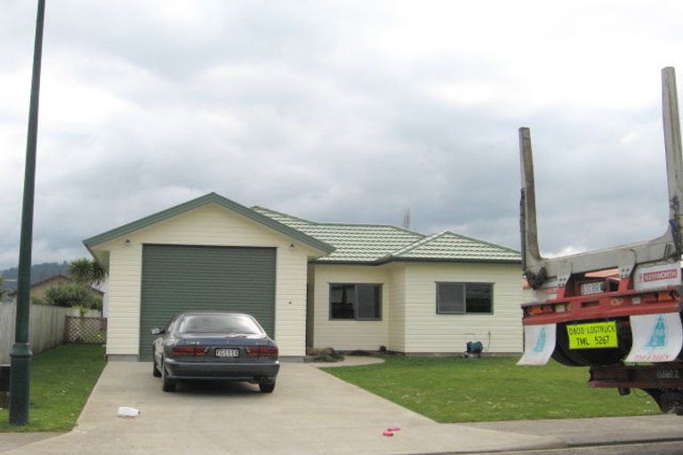 Photo of property in 3 Santa Maria Drive, Whitianga, 3510