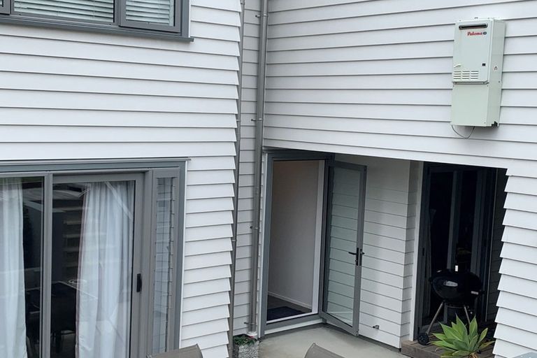 Photo of property in 84 Caldera Drive, Long Bay, Auckland, 0630