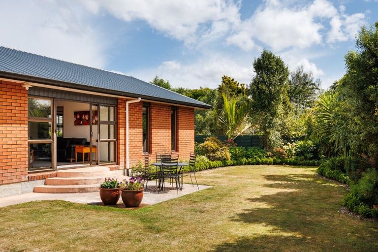 Photo of property in 122 Oxford Street, Ashhurst, 4810