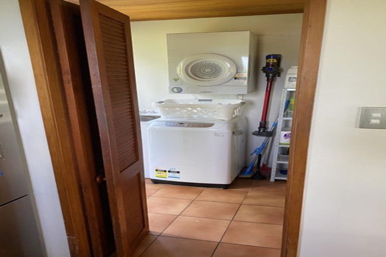 Photo of property in 225 Victory Road, Laingholm, Auckland, 0604