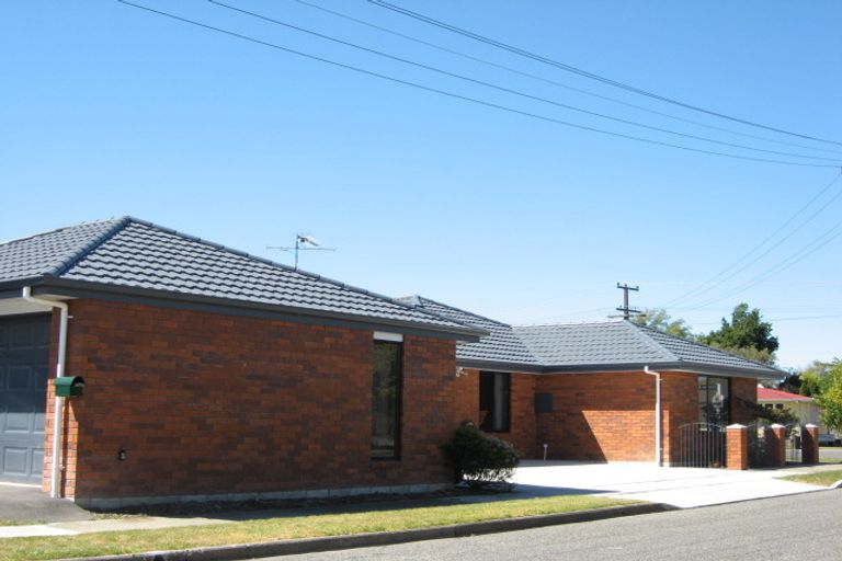 Photo of property in 2/1-2 Wadsworth Crescent, Redwoodtown, Blenheim, 7201