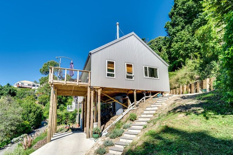 Photo of property in 18 Lucknow Terrace, Hospital Hill, Napier, 4110