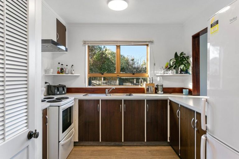 Photo of property in 2/6 Shera Street, Acacia Bay, Taupo, 3330