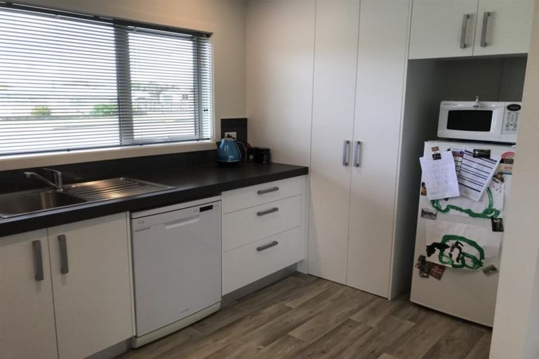 Photo of property in 35 Hamlet Street, Stratford, 4332