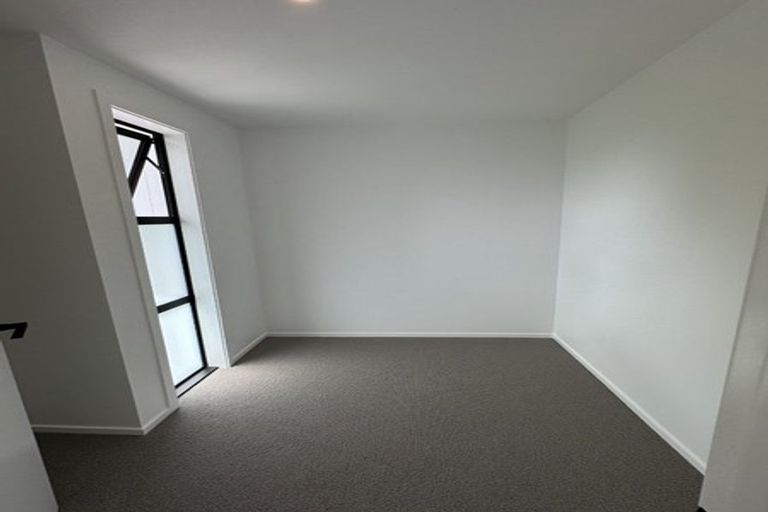 Photo of property in 26e Brennan Avenue, Te Atatu Peninsula, Auckland, 0610