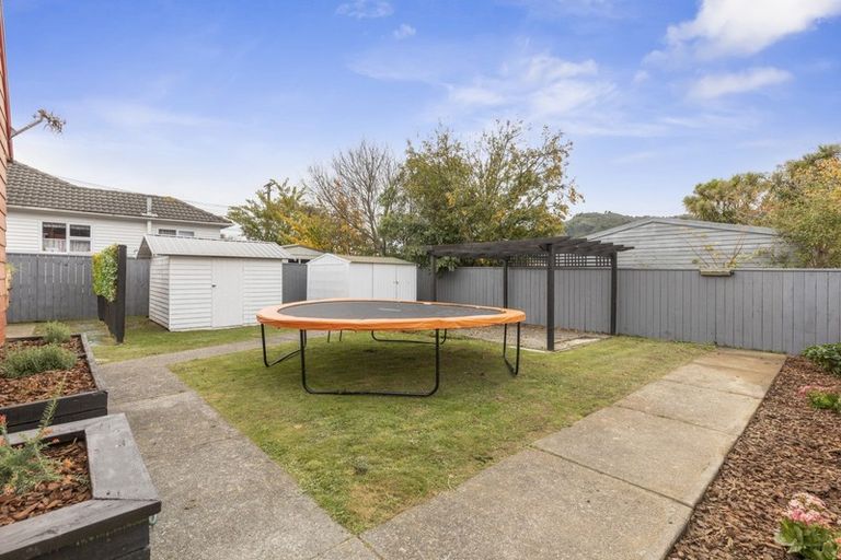 Photo of property in 37a Bledisloe Crescent, Wainuiomata, Lower Hutt, 5014