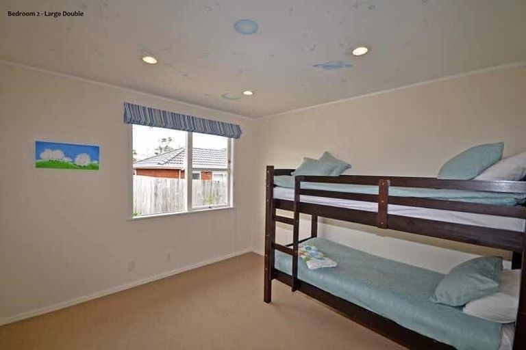 Photo of property in 9 Rowan Terrace, Te Atatu South, Auckland, 0610