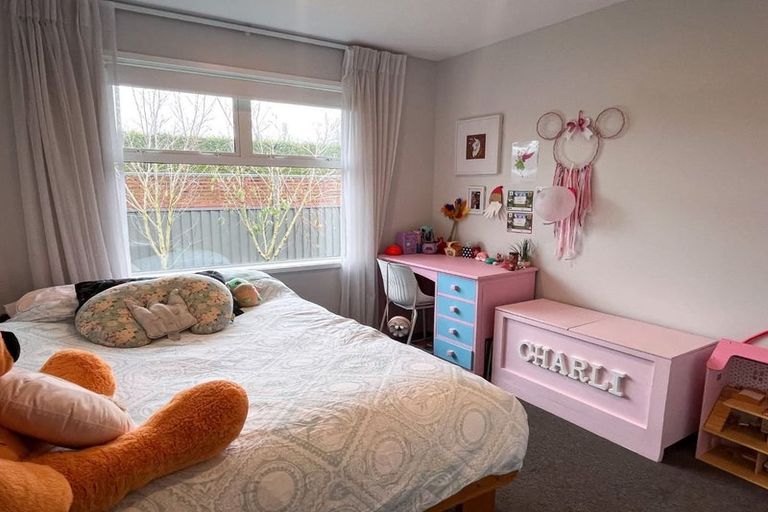 Photo of property in 64 Bradwell Crescent, Halswell, Christchurch, 8025