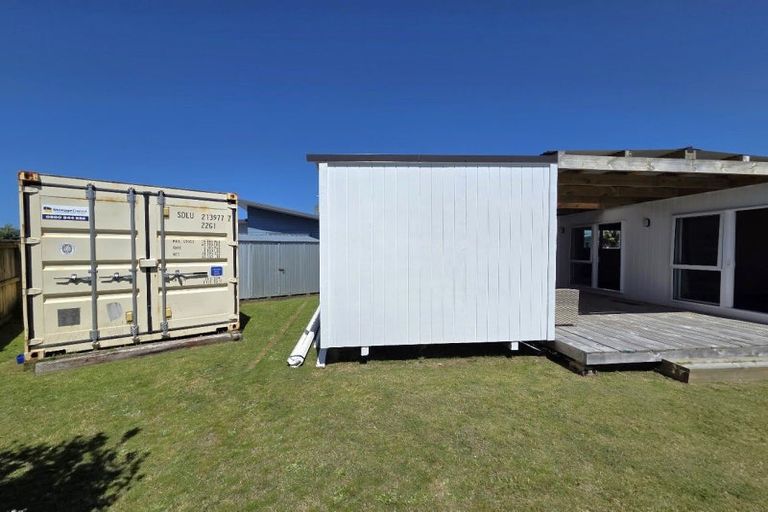 Photo of property in 105 Taupata Way, Matarangi, Whitianga, 3592