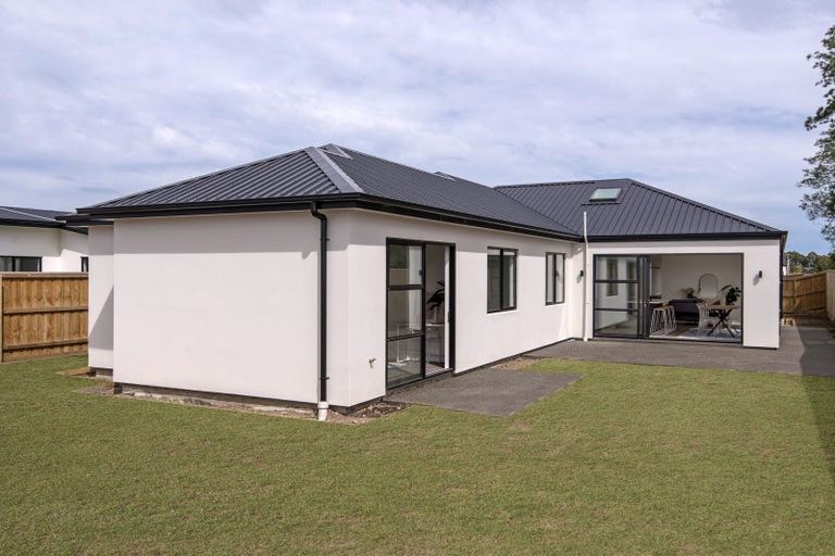 Photo of property in 12 Dynes Road, Rolleston, 7615