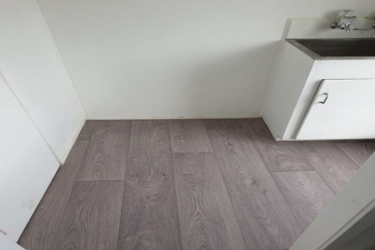 Photo of property in 2/34 Mayfield Road, Glenfield, Auckland, 0629