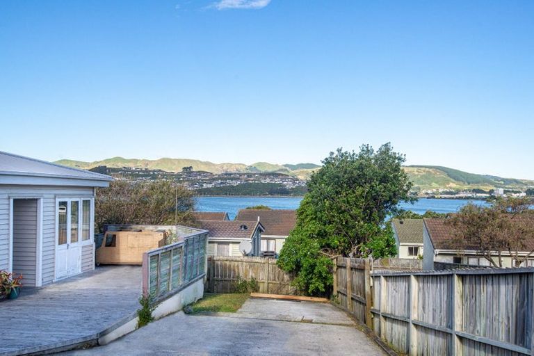 Photo of property in 73a Waiuta Street, Titahi Bay, Porirua, 5022