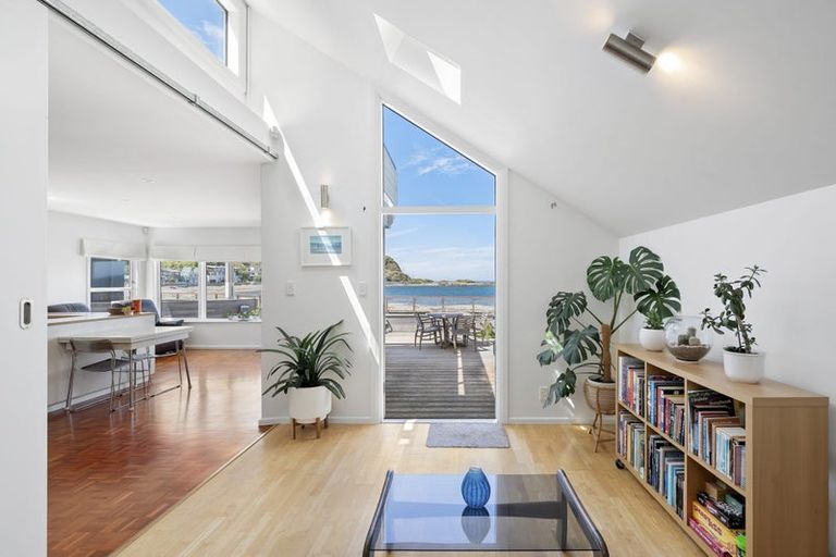 Photo of property in 70 Owhiro Bay Parade, Owhiro Bay, Wellington, 6023