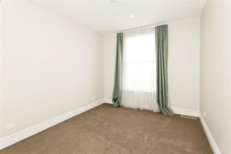 Photo of property in 4 Wakanui Street, Birkenhead, Auckland, 0626