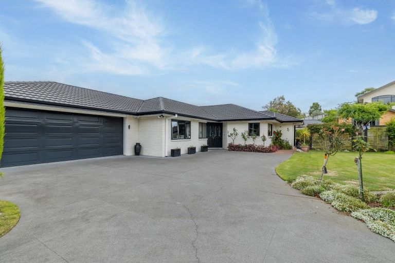 Photo of property in 6 Anderson Way, Highlands Park, New Plymouth, 4312