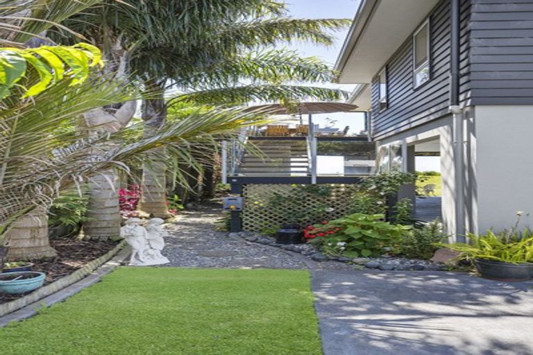 Photo of property in 36 Koutunui Road, Athenree, Katikati, 3177