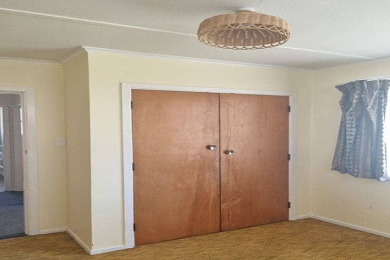 Photo of property in 38 Miro Street, Castlecliff, Whanganui, 4501