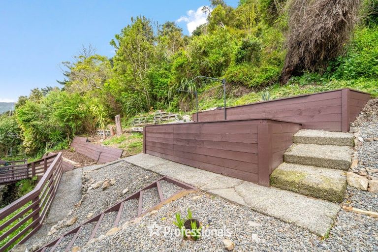 Photo of property in 8 Beechwood Lane, Te Marua, Upper Hutt, 5018