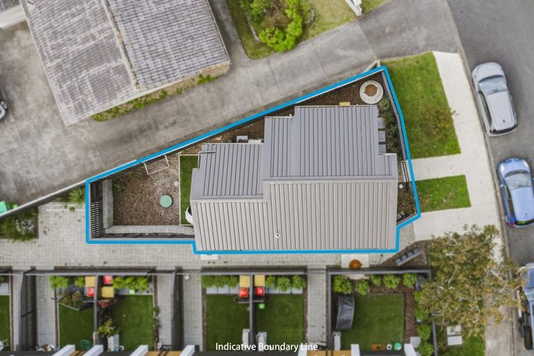 Photo of property in 8/4 Glenhaven Place, Te Atatu Peninsula, Auckland, 0610