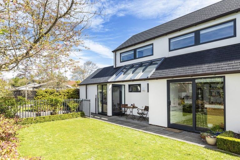 Photo of property in 30b Jacksons Road, Merivale, Christchurch, 8014