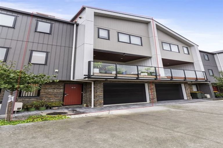 Photo of property in 3d Hemsway Place, Sunnyhills, Auckland, 2010