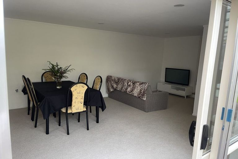 Photo of property in 48 Tiri Tiri Road, Birkdale, Auckland, 0626