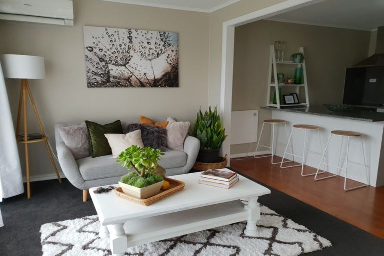 Photo of property in 2/30 Union Street, Papakura, 2110