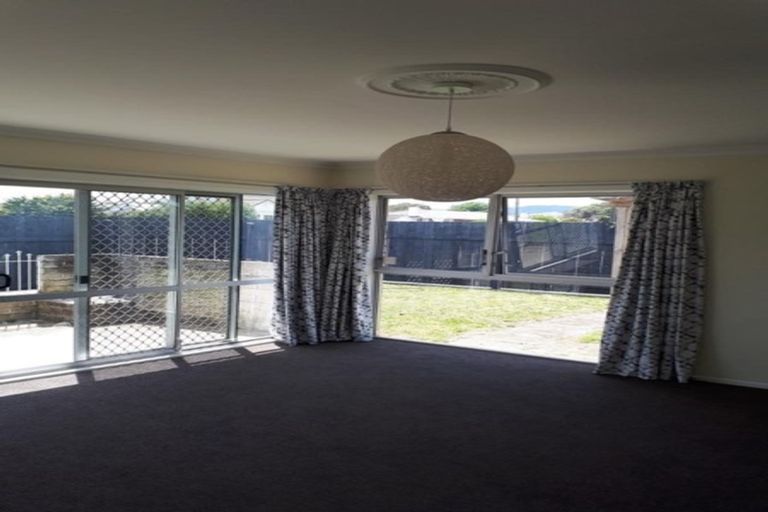 Photo of property in 1 Worcester Street, Levin, 5510