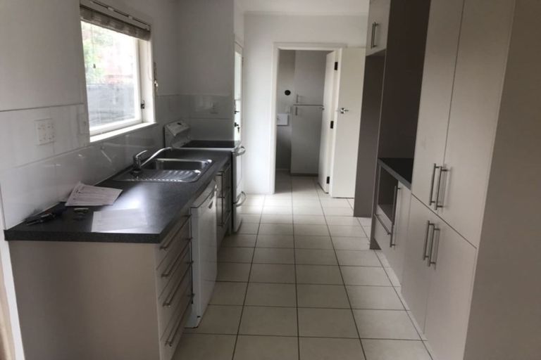 Photo of property in 2/75 Monarch Avenue, Hillcrest, Auckland, 0627