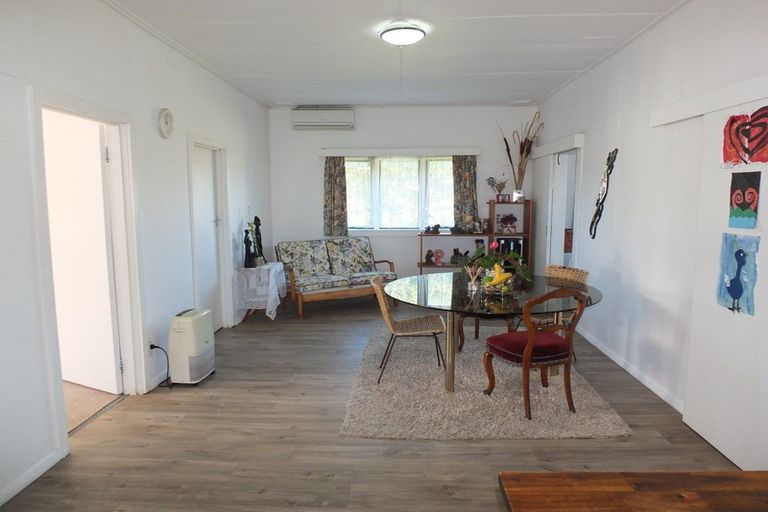 Photo of property in 13 Linklater Avenue, Foxton Beach, Foxton, 4815