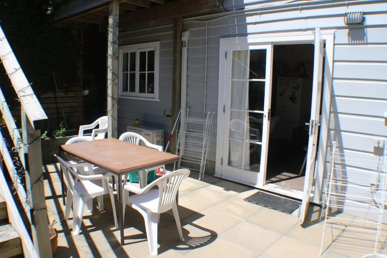 Photo of property in 73 Majoribanks Street, Mount Victoria, Wellington, 6011