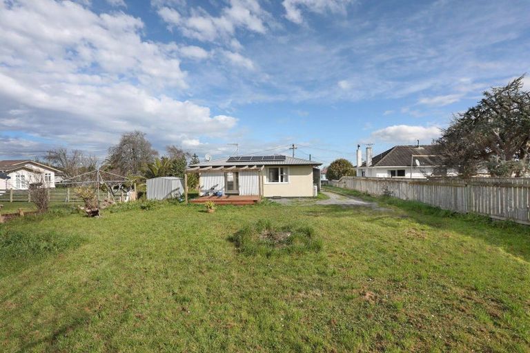 Photo of property in 11 Ngahina Street, Marton, 4710